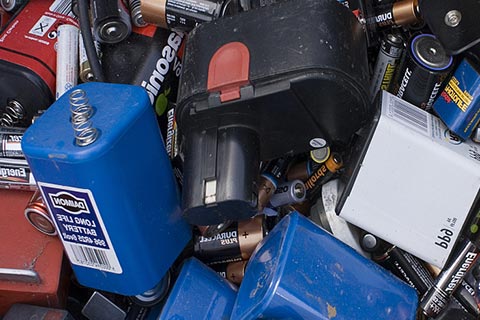 ㊣红山长青蓄电池回收价格☯上门回收电瓶☯专业回收叉车蓄电池